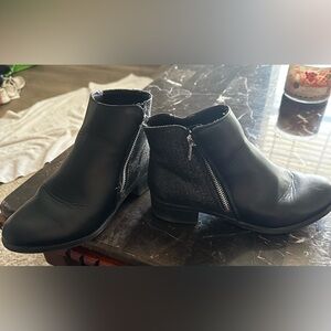 Kids black boots